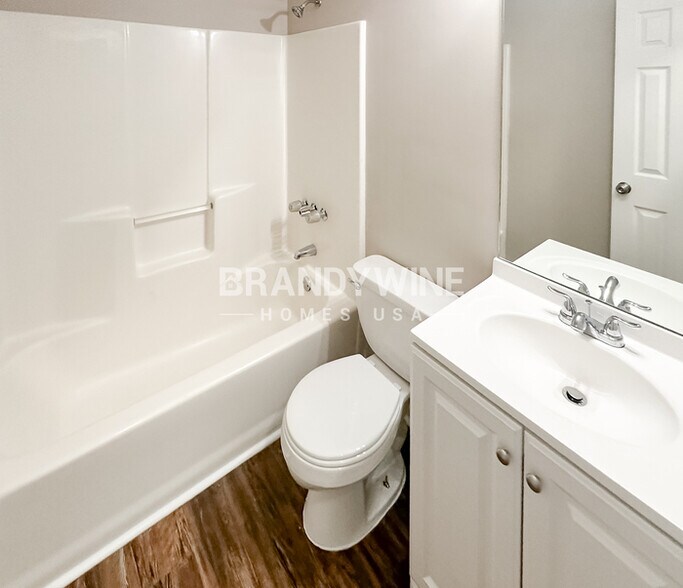 Building Photo - 2757 Sanibel Ln SE