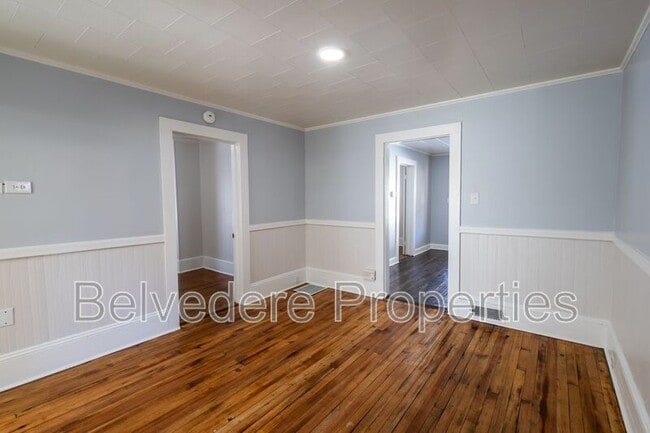 Building Photo - 1400 24th St NE