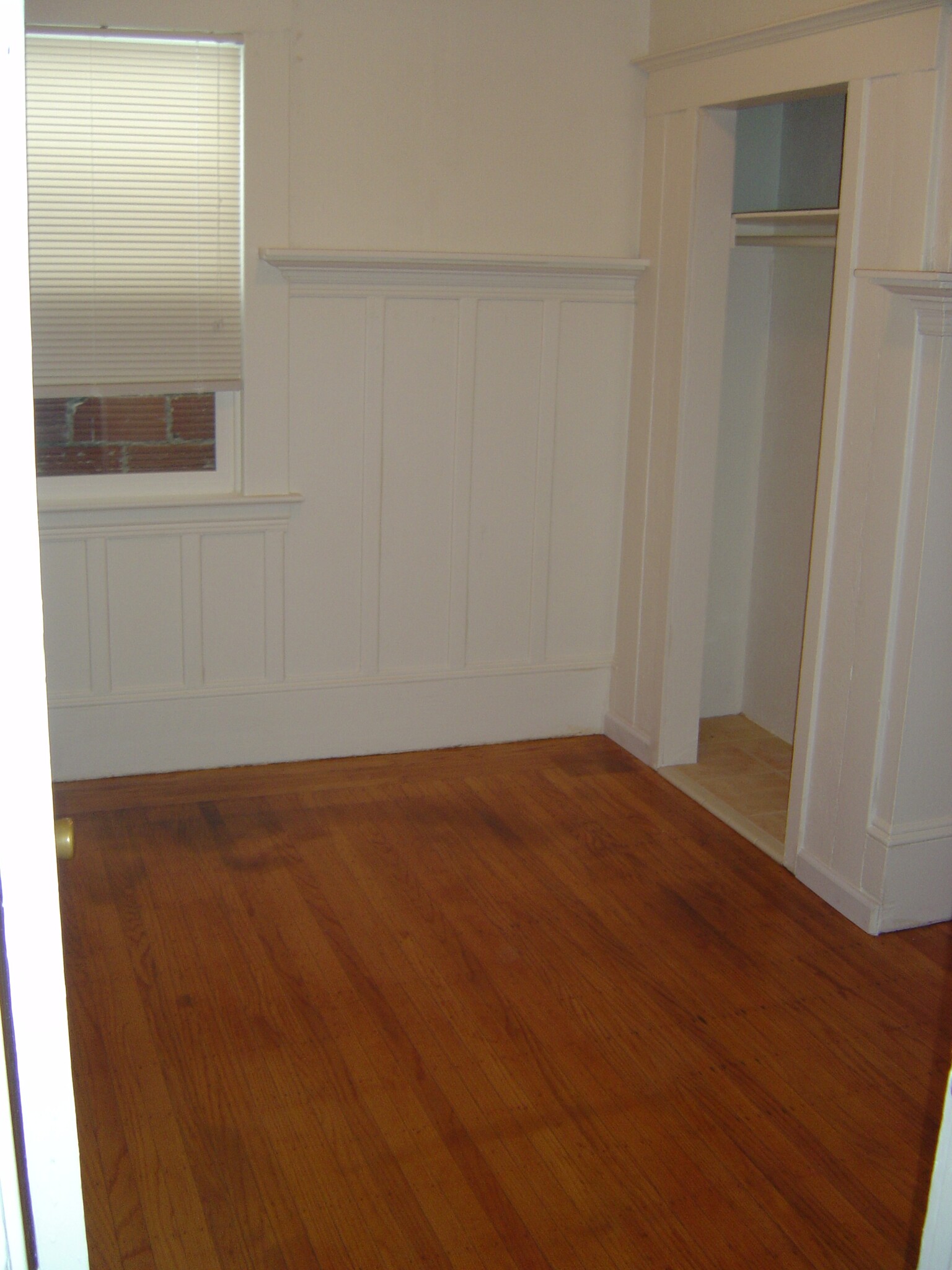 Building Photo - 1096 Aileen St