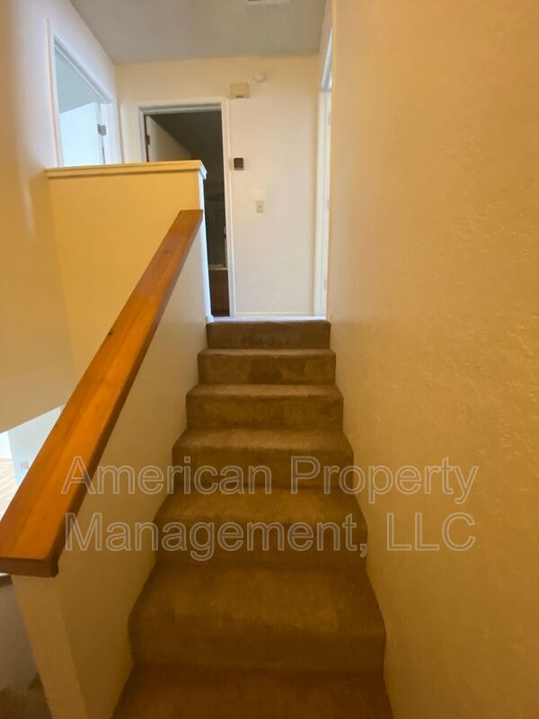 Building Photo - 2303 W Quantico St