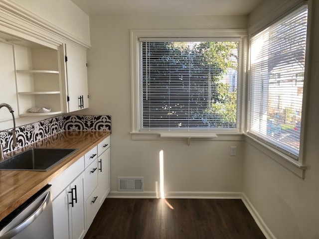 Building Photo - 702 6th Ave