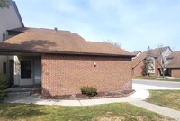 Building Photo - 6620 Ridgefield Cir