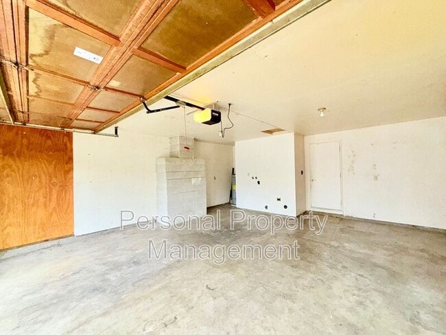 Building Photo - 519 NW 82nd St