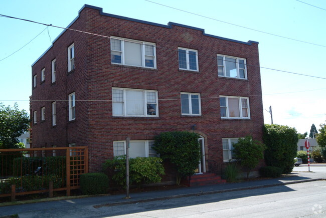 Building Photo - Oregonian Apartments
