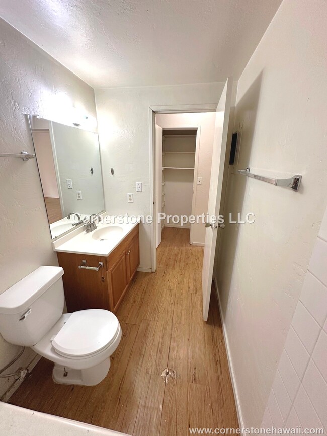 Building Photo - 87-122-122 Helelua St