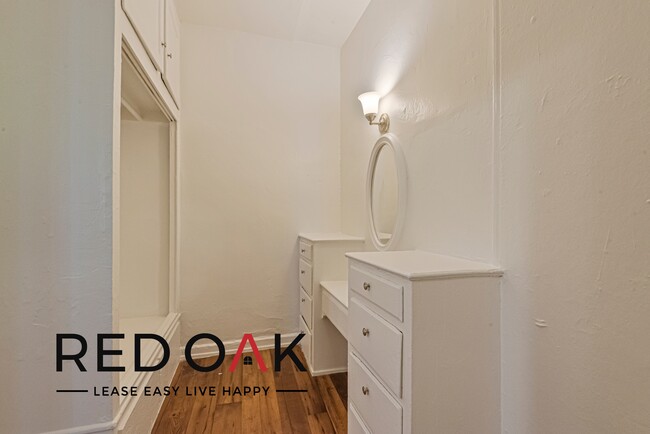 Building Photo - ~$200 OFF Each Month~ Charming Studio Walk...