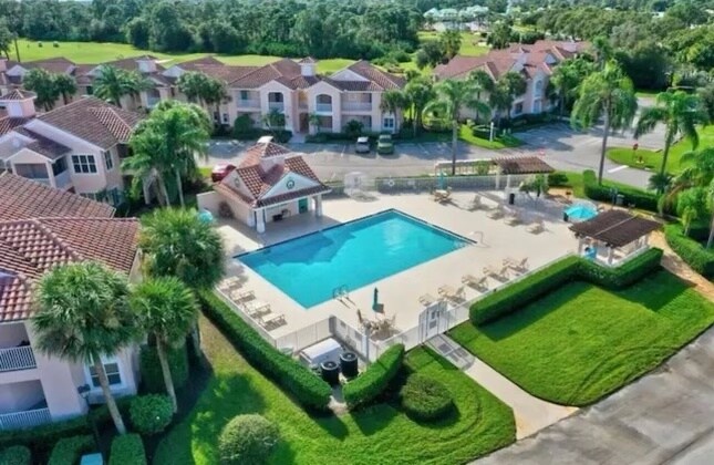 Building Photo - 9819 Perfect Dr