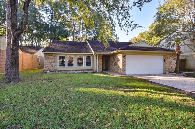 Building Photo - 3210 River Valley Dr