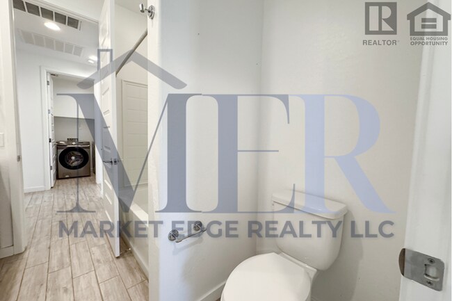 Building Photo - 5Bed/3Bath Home in Vistancia! $399 MOVE-IN...
