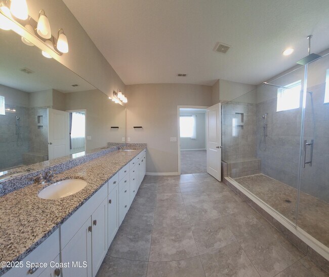 Building Photo - 1813 Hawksbill Ln