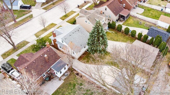 Building Photo - 23128 Olmstead St