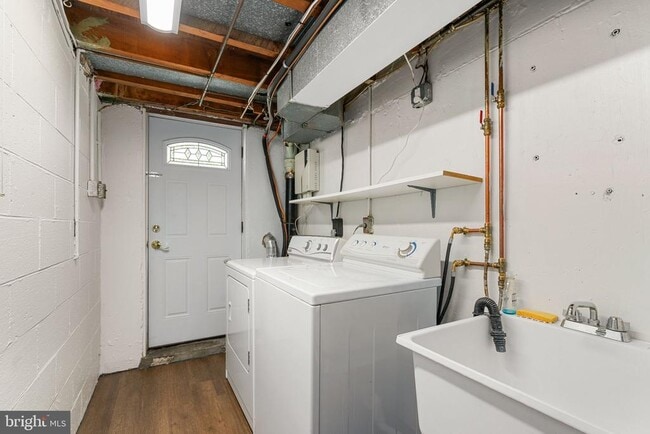 Building Photo - 5461 Quentin St
