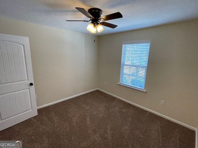Building Photo - 150 Buckhaven Way