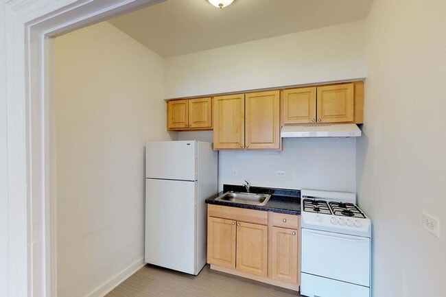 Floorplan - 5528-5532 S. Everett Avenue