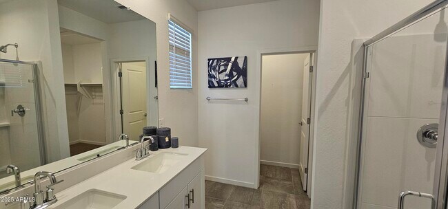 Building Photo - 3049 Hayden Rose Ave