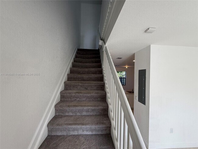 Building Photo - 685 NE 208th Terrace