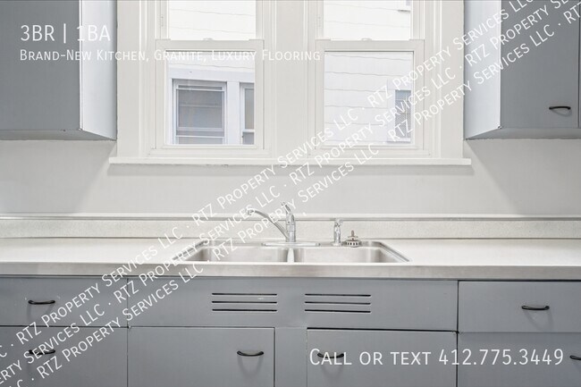 Building Photo - 2412 Grandview Ave
