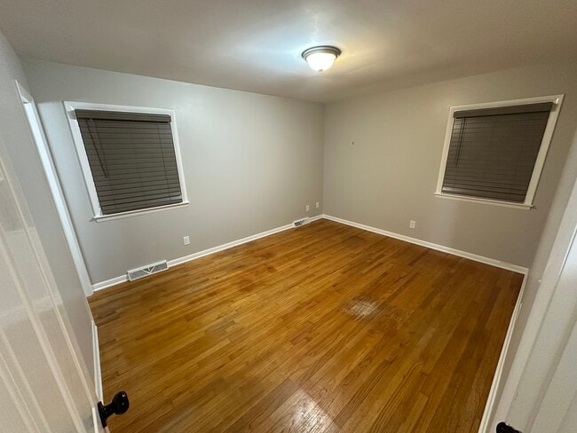 Building Photo - 500 Peachwood Pl