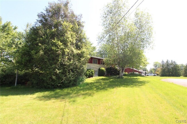 Building Photo - 6363 Muskrat Bay Rd