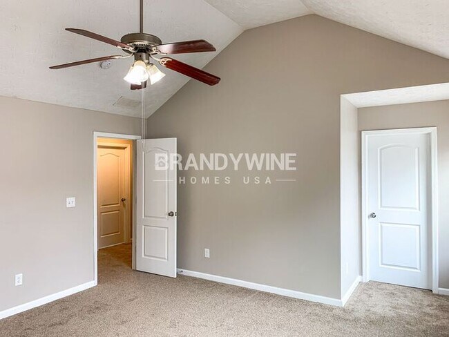 Building Photo - Captivating 4BR! A remarkable find