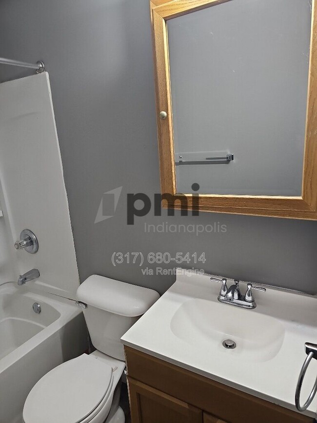 Building Photo - 10644 Lostpine Ln