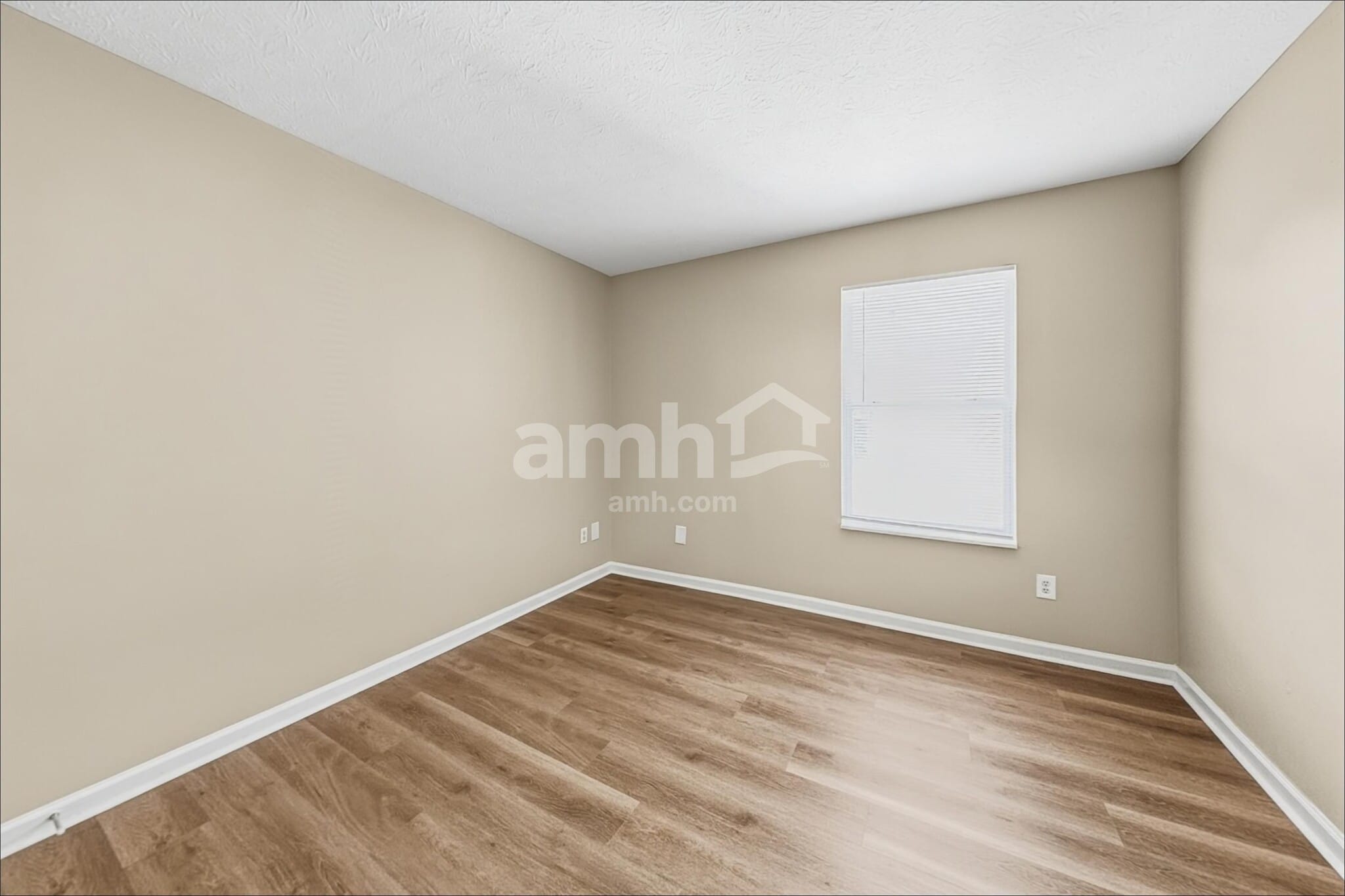 Building Photo - 7317 Wellwood Dr