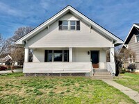 Building Photo - New on the Market!