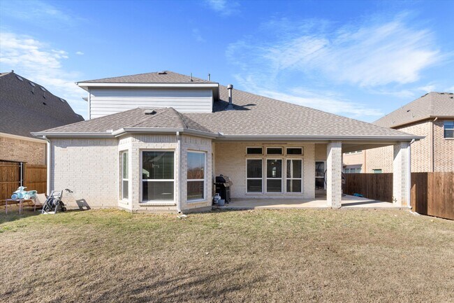 Building Photo - 1412 Summer Ln