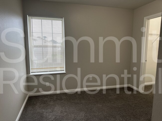 Building Photo - 2360 Cade Ct