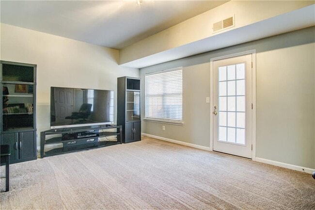 Building Photo - 1236 Cumberland Creek Pl SW