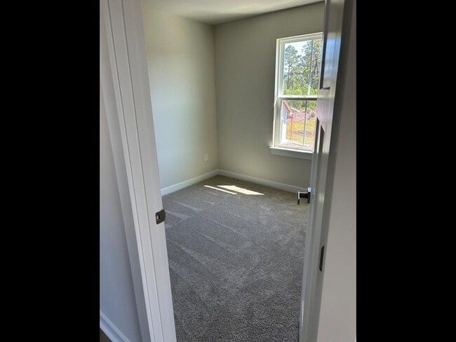 Building Photo - 2733 Rowyn St