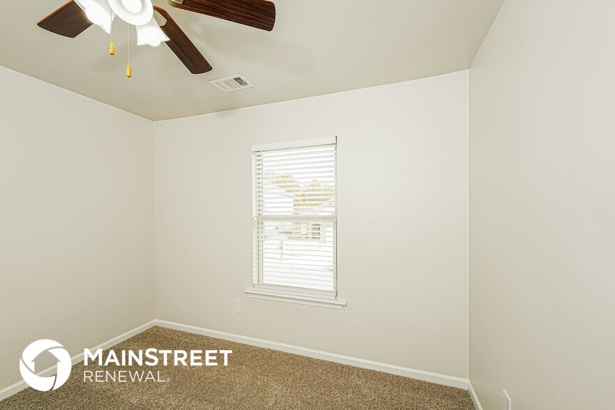 Building Photo - 618 Johnnys Cv