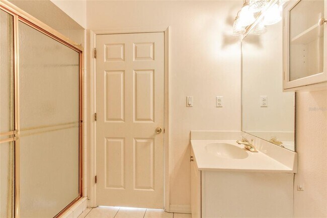 Building Photo - 4905 Lake Cecile Dr