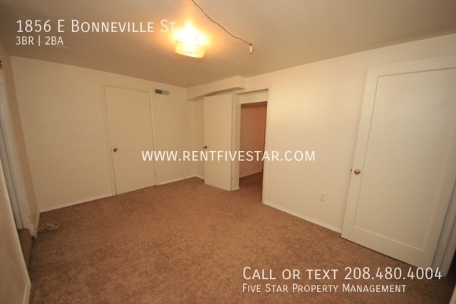 Building Photo - 1856 E Bonneville St
