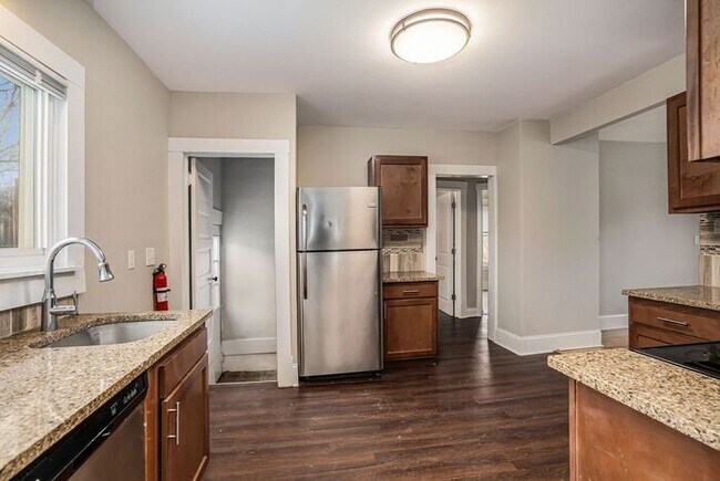 Building Photo - Fantastic, large remodeled 3-bed/1-bath ranch, unfinished basement & partially enclosed yard