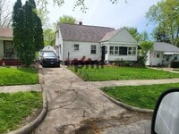 Building Photo - 1585 Sedgwick St