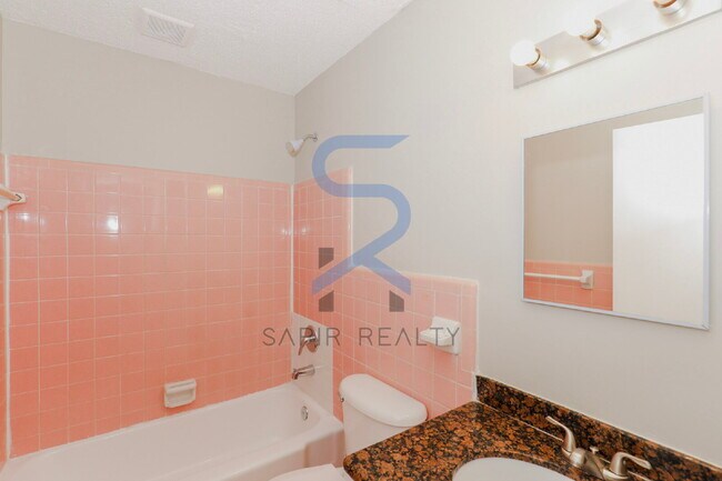 Building Photo - Charming 2BR/1BA Nestled in the Heart of Historic College Park