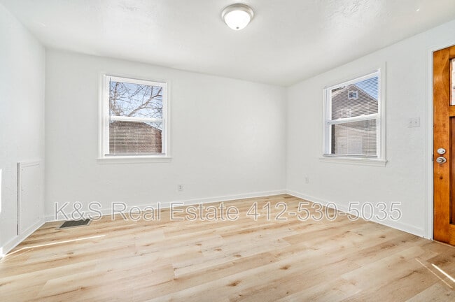 Building Photo - 209 Hurston Way