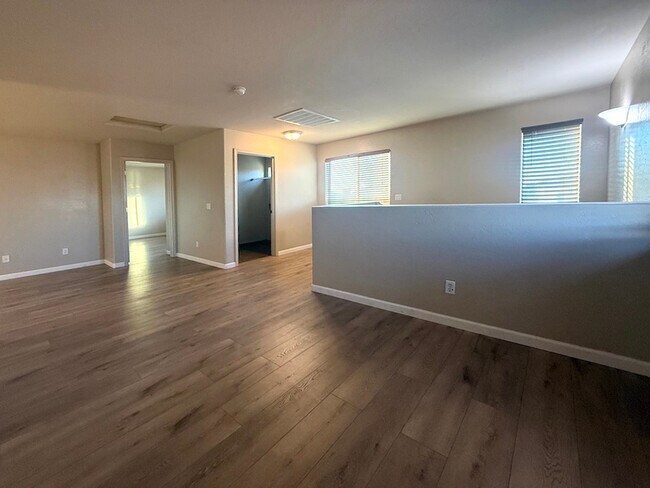 Building Photo - 22033 W Mohave St