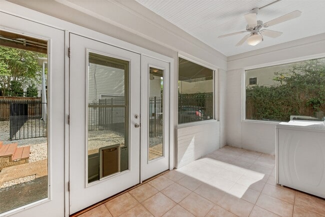 Building Photo - 1609 Driscoll St