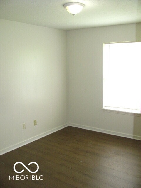 Building Photo - 986 N Boehning St
