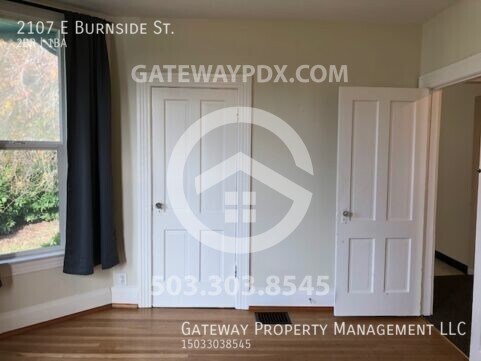 Building Photo - 2107 E Burnside St.