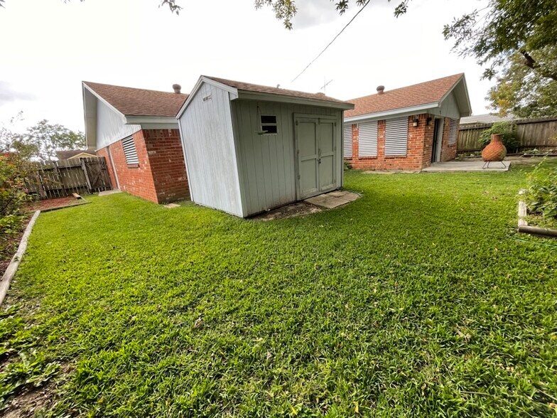 Side View of Backyard - 2718 19th Ave N