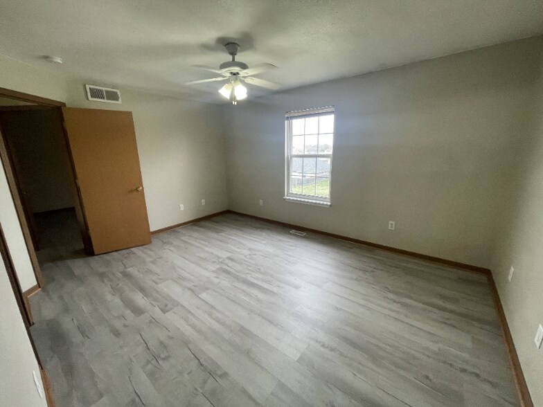 Building Photo - 3403 Westwind Dr