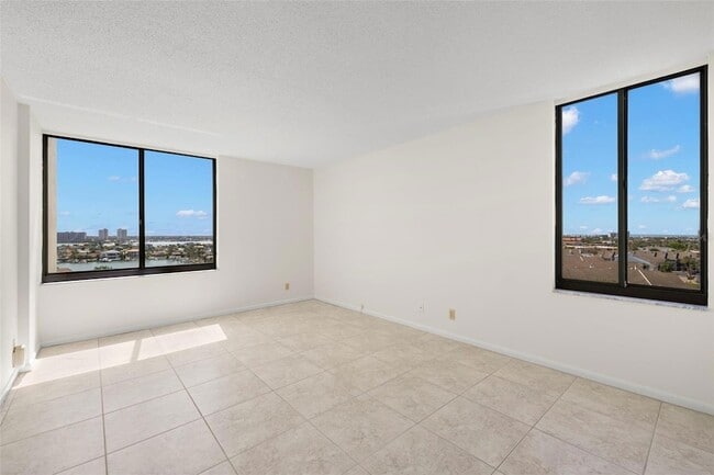 Building Photo - 9425 Blind Pass Rd