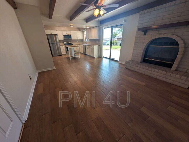 Building Photo - 4800 Choctaw Trail NW