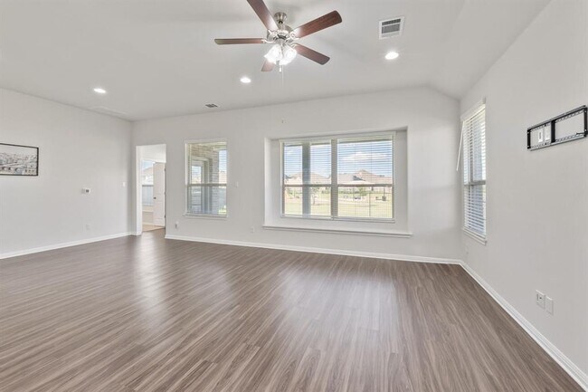 Building Photo - 1720 Navajo Song Ln