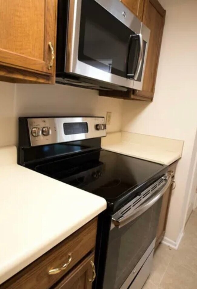 Building Photo - 3206 Matilda Cv