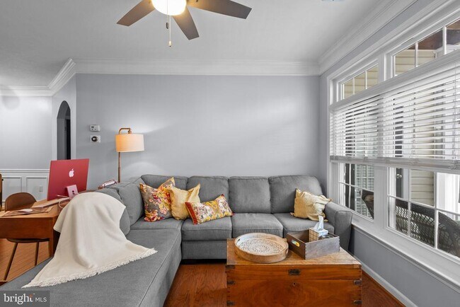 Building Photo - 508 Sunset View Terrace SE