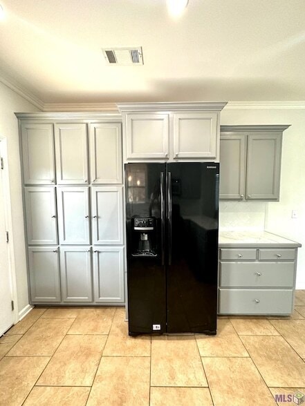 Building Photo - 40303 Crestridge Dr